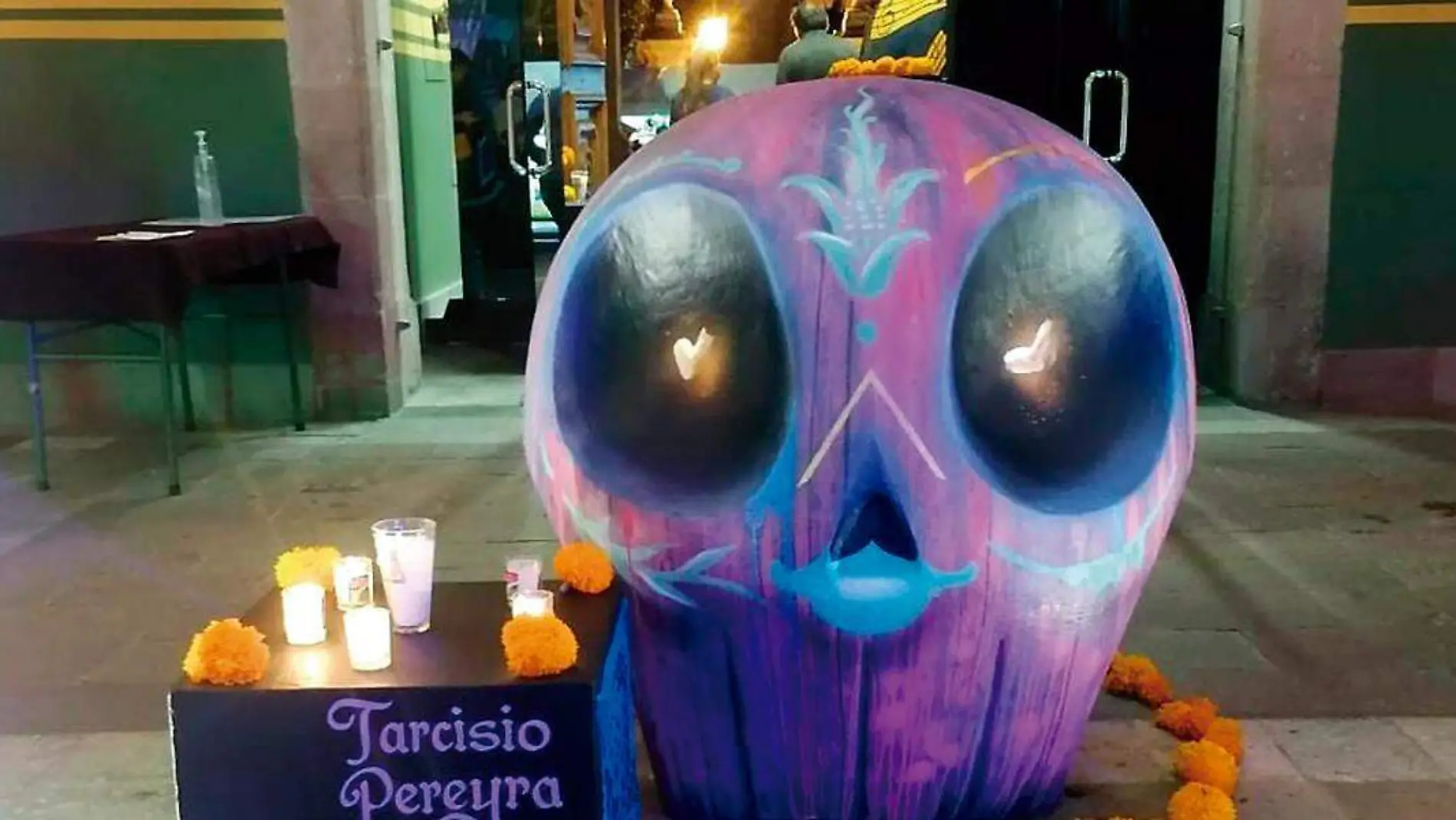 Calavera monumental en honor de Tarcisio Pereyra